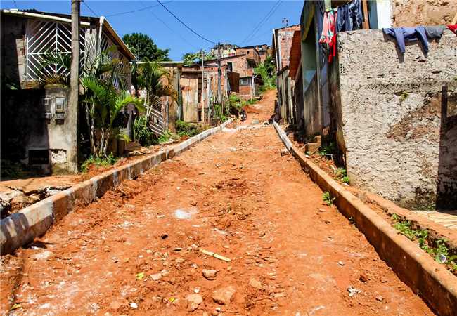 Seinfra; obras; Rua Ouro verde; vila queiroz